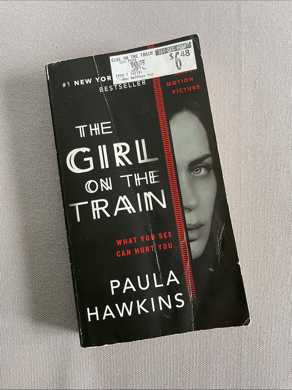 The Girl On The Train Paperback
